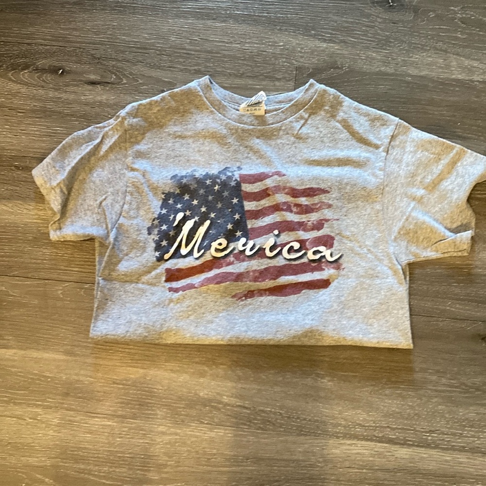Delta pro weight kids size S tshirt